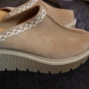 Carlo Pera Tan Leather Suede Italian Platform Clog Mules Size 39 or 8-8.5 US NEW